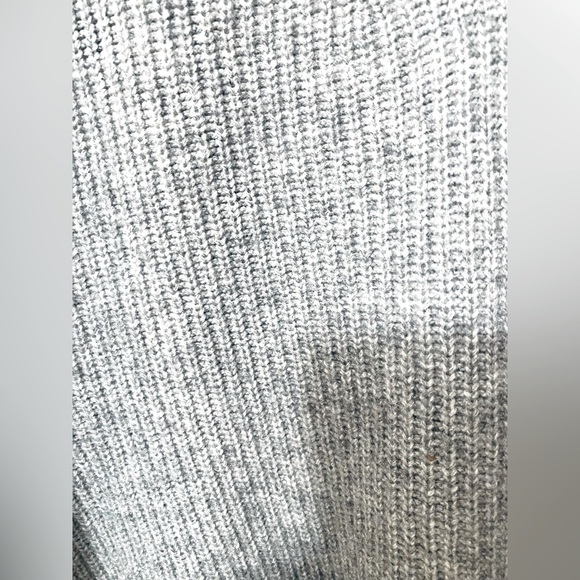 Vintage Italian Grey V-Neck Sweater - Picture 3 of 8